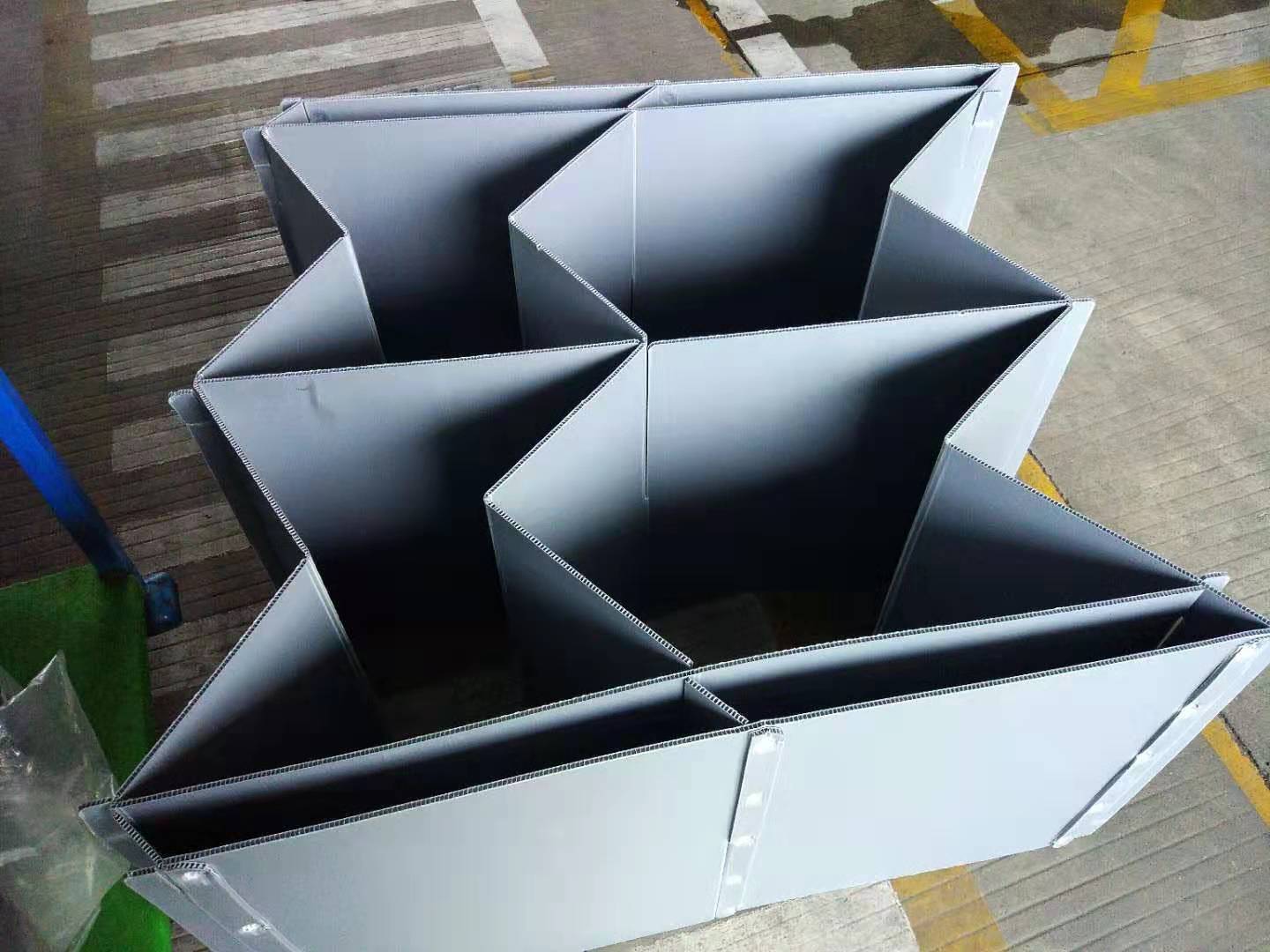 折疊圍板箱